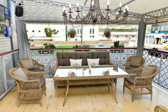 "Гляссе" диван трехместный из искусственного ротанга, цвет соломенный "Гляссе" диван трехместный из искусственного ротанга, цвет соломенный