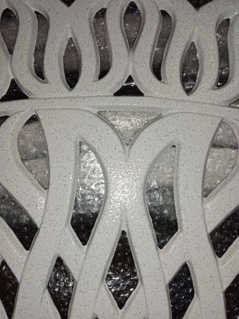 Белый шезлонг Bertha из литого алюминия Белый шезлонг Bertha из литого алюминия